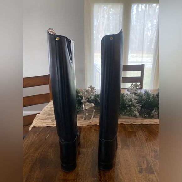 Ariat Riding Boots - Picture 2 of 4